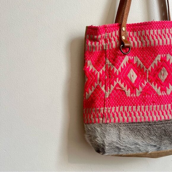 Bundle two Myra Boho Leather Large Tote Bags - Picture 7 of 15